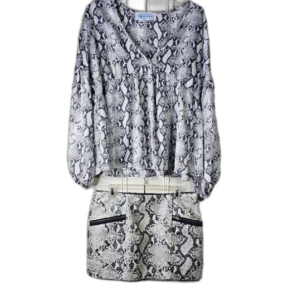 Set Top and Skirt NWT Snakeskin Print Black and Gray Size Large - Picture 1 of 8